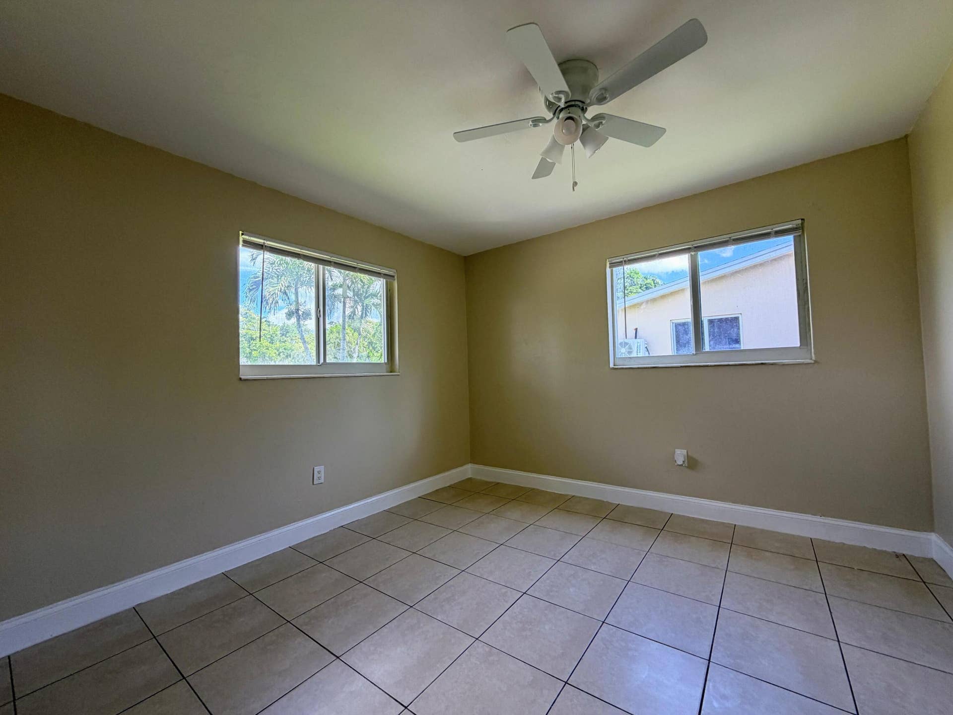 2530 NW 26th Court, Oakland Park, FL 33311 IMG_0200