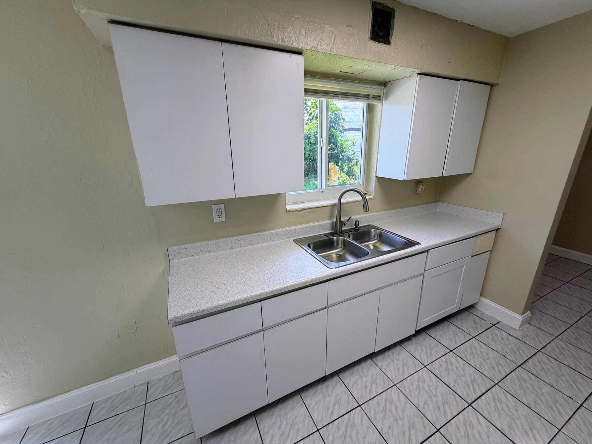 2530 NW 26th Court, Oakland Park, FL 33311 IMG_0191