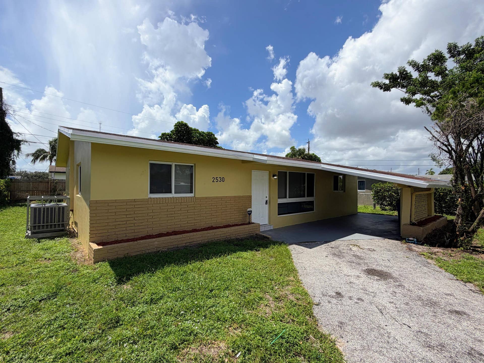 2530 NW 26th Court, Oakland Park, FL 33311 IMG_0177