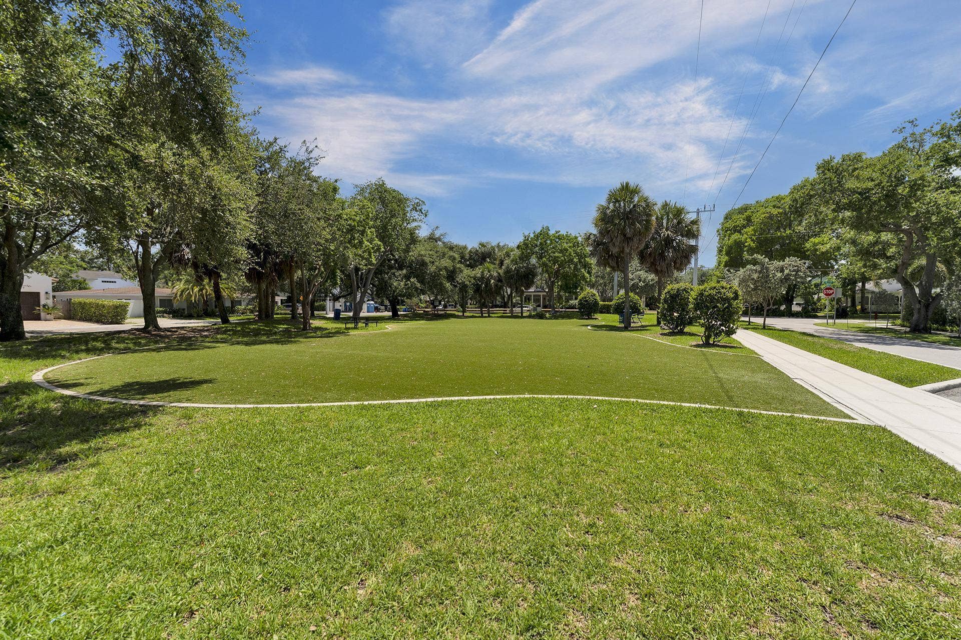 805 SE 10TH Street, Fort Lauderdale, FL 33316 28