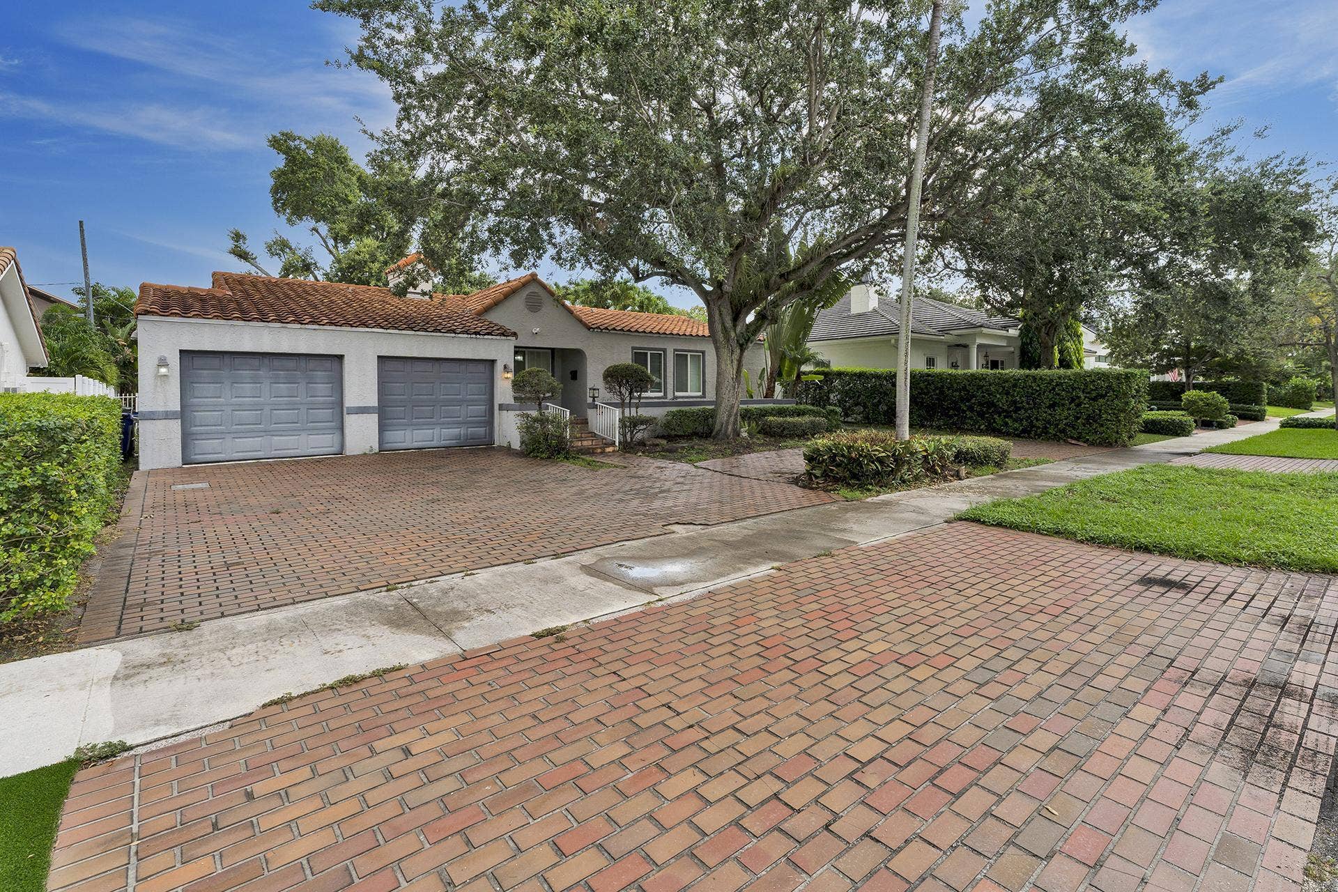 805 SE 10TH Street, Fort Lauderdale, FL 33316 Current