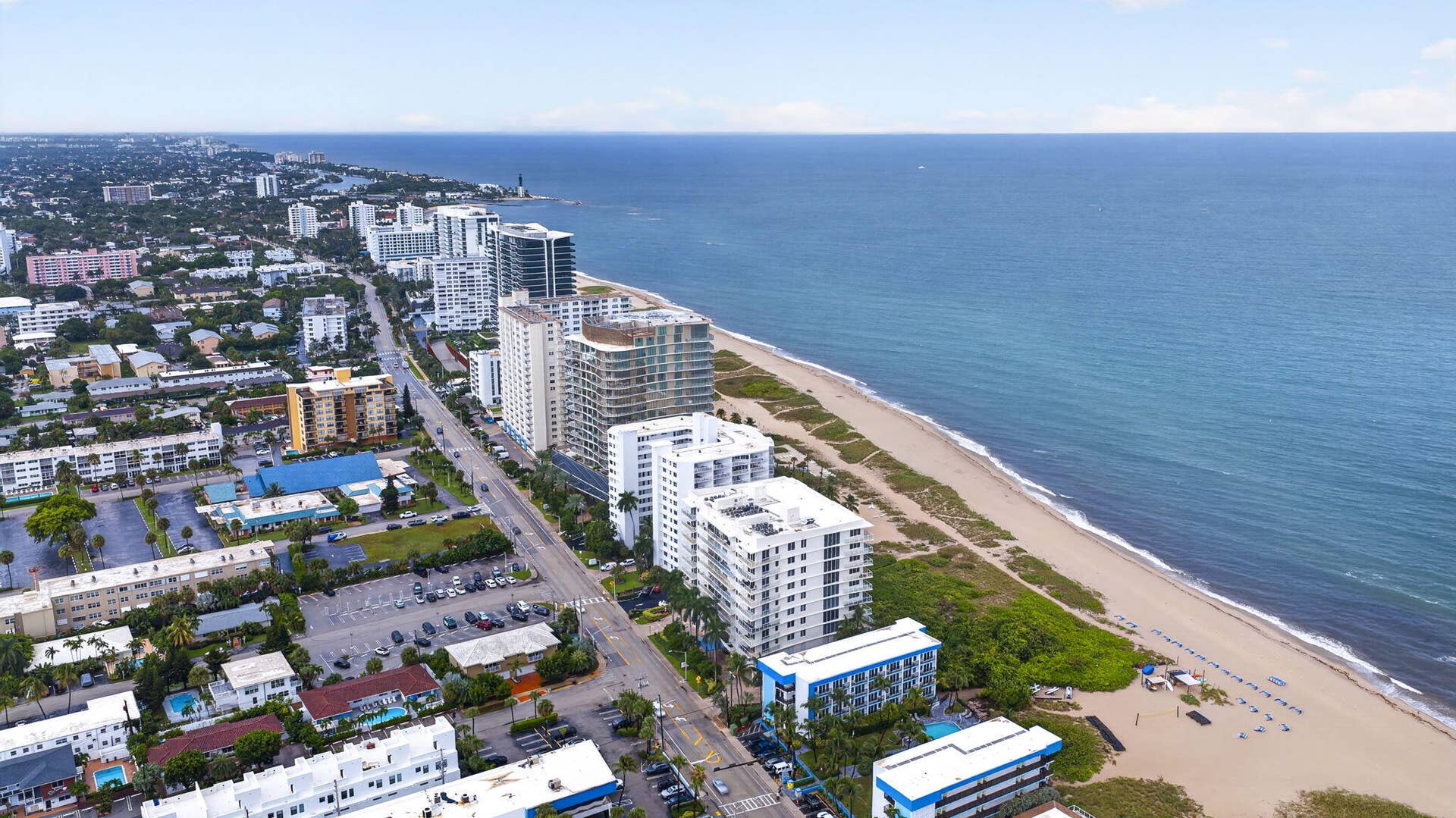 3216 COLONY CLUB Road, #2, Pompano Beach, FL 33062 40-web-or-mls-DJI_20260918020714_0463_D
