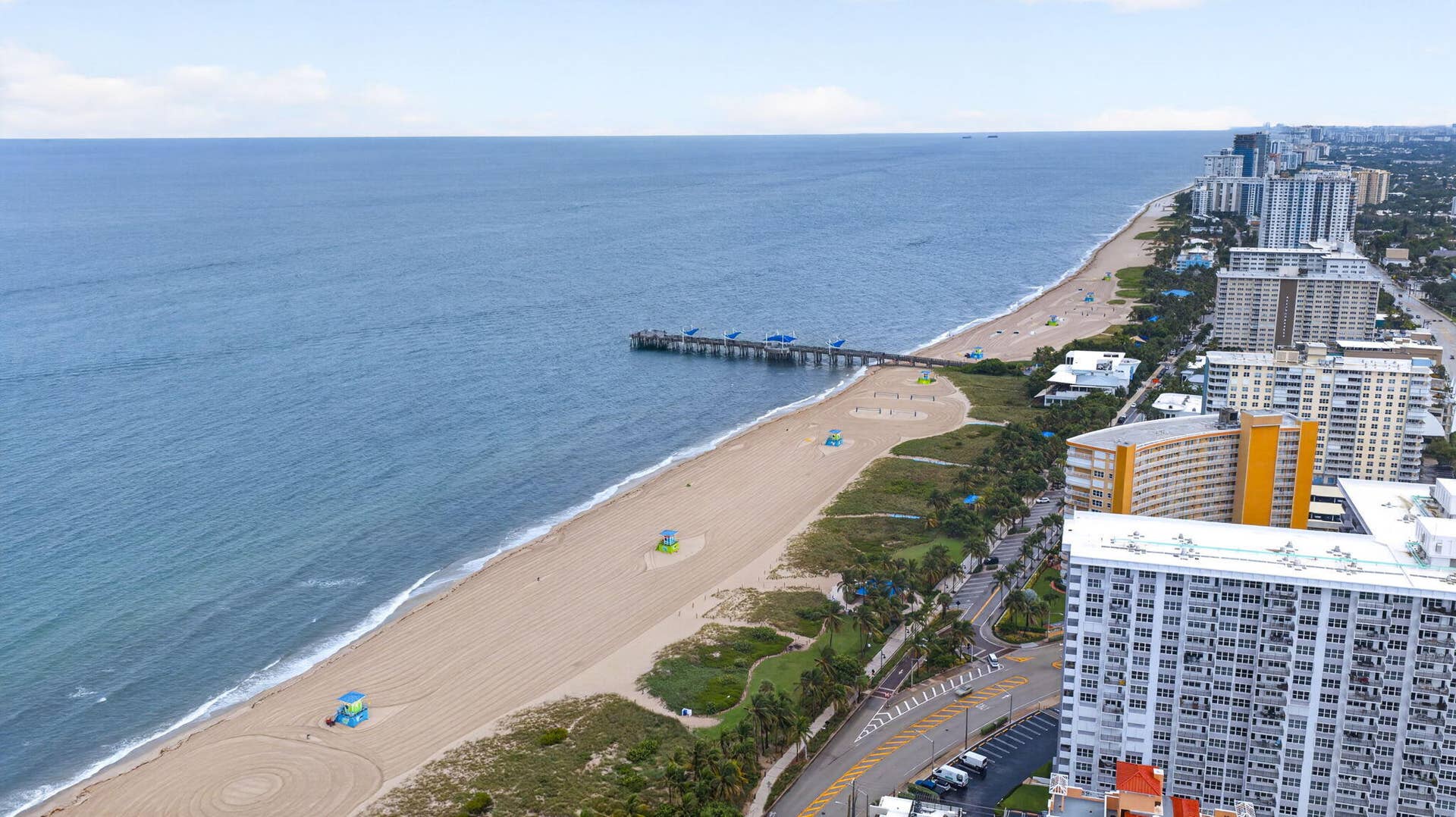 3216 COLONY CLUB Road, #2, Pompano Beach, FL 33062 39-web-or-mls-DJI_20260918020659_0453_D