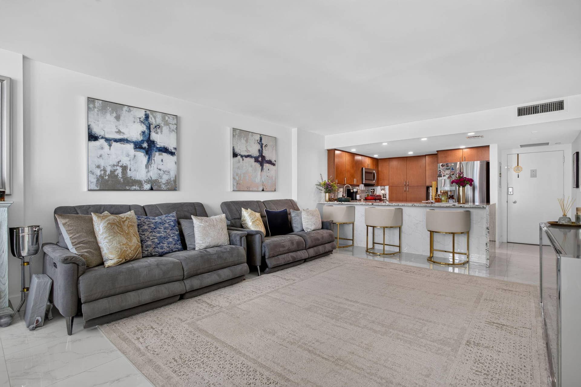 3015 N OCEAN Boulevard, #8B, Fort Lauderdale, FL 33308 11-web-or-mls-3015-1055