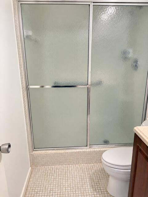 3800 Oaks Clubhouse Drive, #Unit 211, Pompano Beach, FL 33069 3800 Bathroom shower