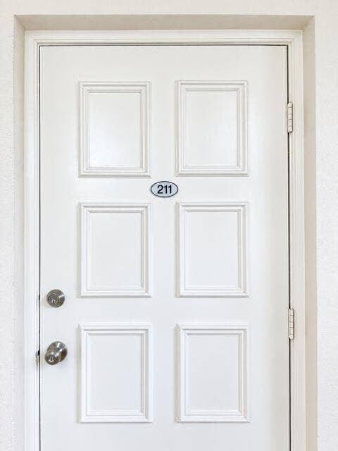 3800 Oaks Clubhouse Drive, #Unit 211, Pompano Beach, FL 33069 3800 Front Door