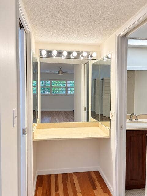 3800 Oaks Clubhouse Drive, #Unit 211, Pompano Beach, FL 33069 3800 hallway vanity