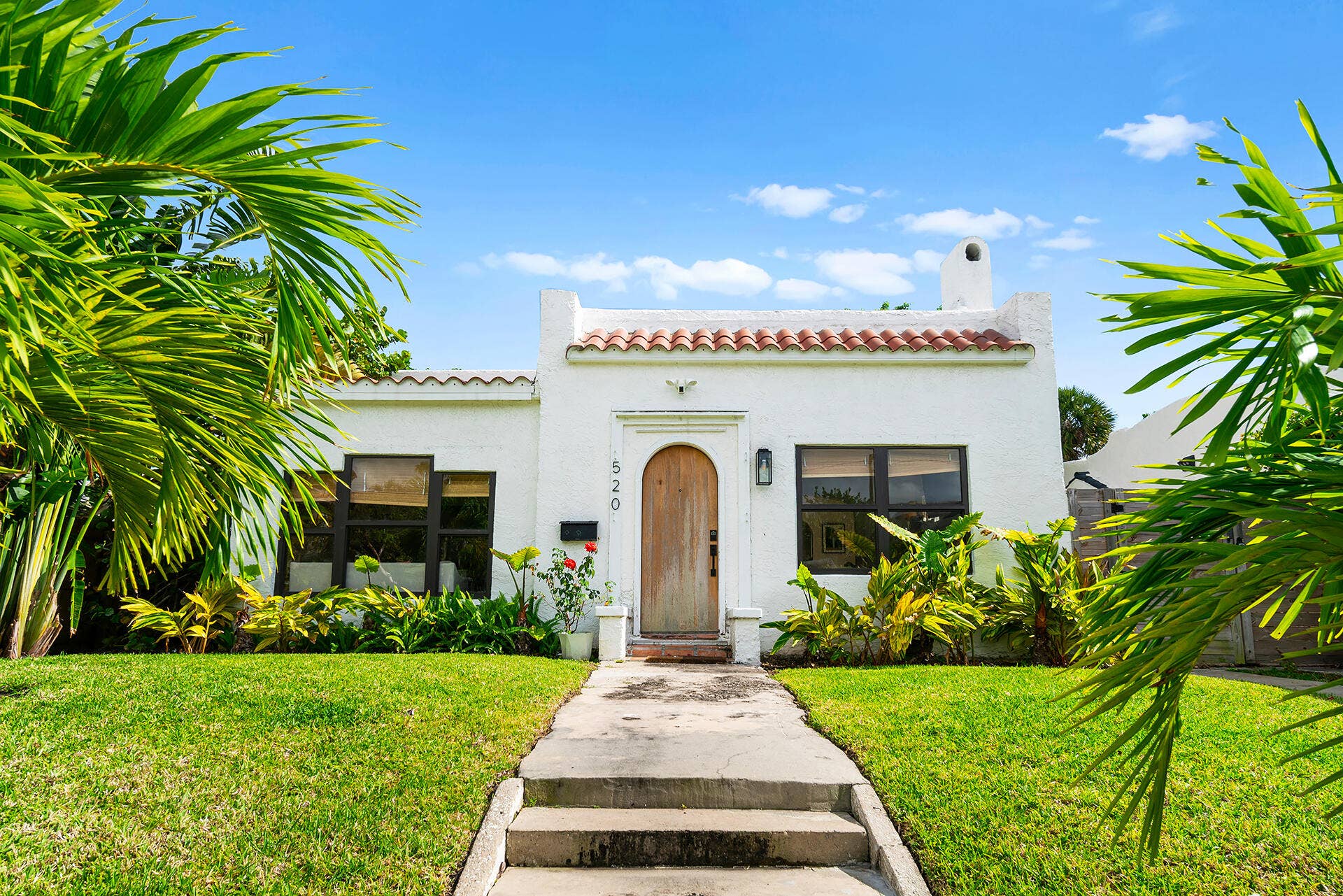 520-28TH-ST-33407-045