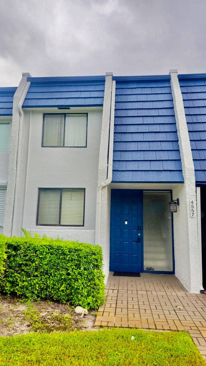 Property photo for 4557 LUXEMBURG Court, Lake Worth, FL