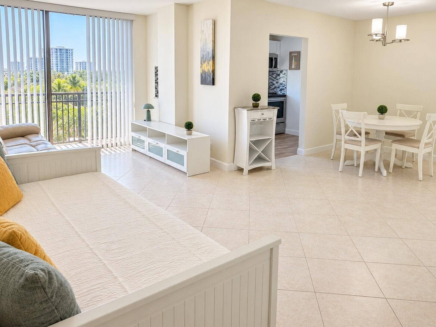 17021 N BAY Road, #816, Sunny Isles Beach, FL 33160 A4E4FED5-2914-49F2-A968-F7298B4E42C2