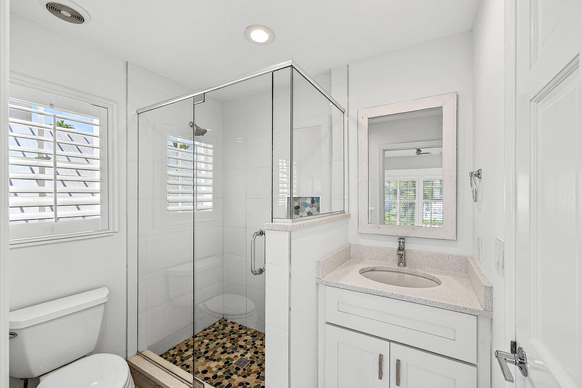 130 JUPITER KEY Road, Jupiter, FL 33477 2nd floor bedroom private bath