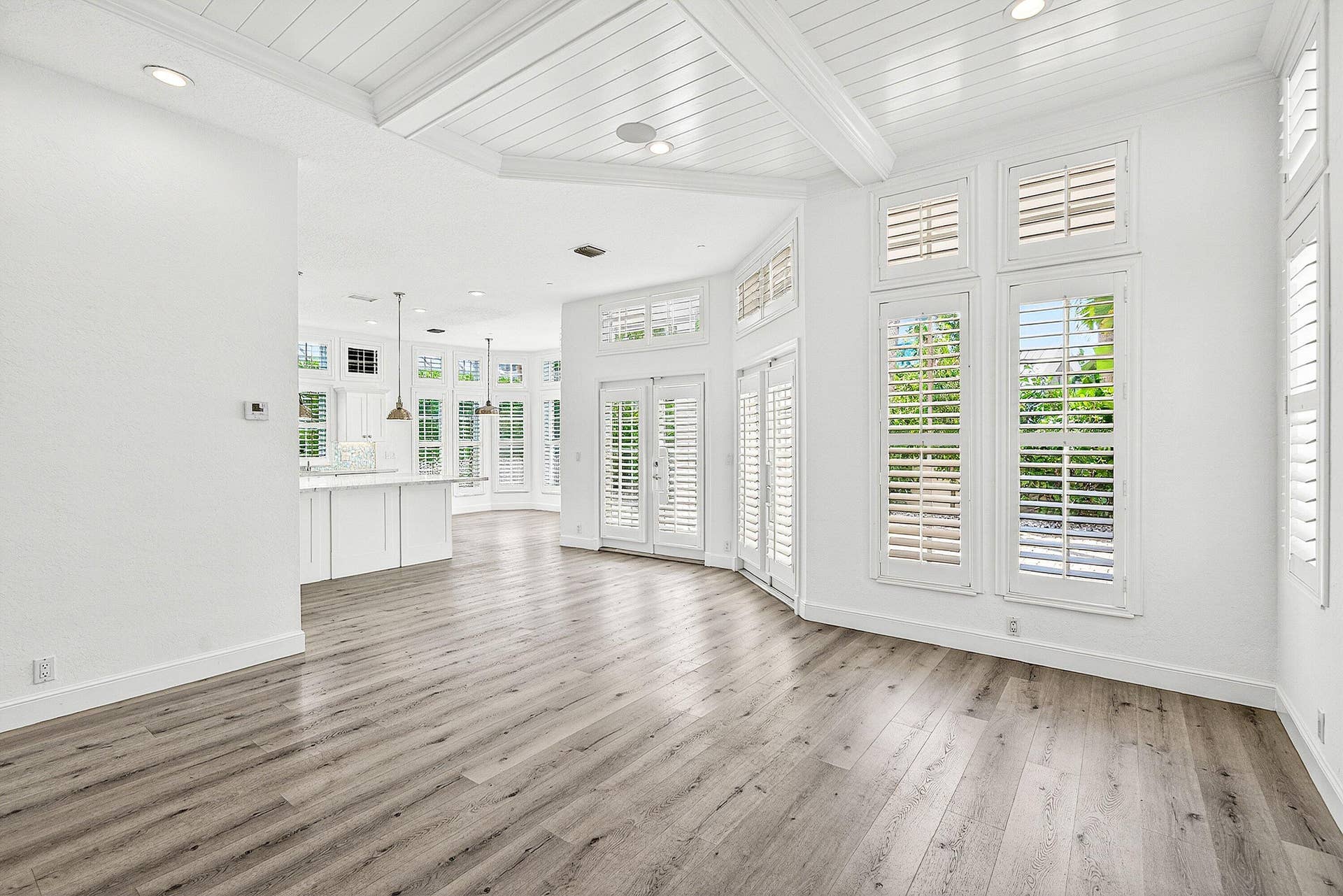 130 JUPITER KEY Road, Jupiter, FL 33477 1st floor living area