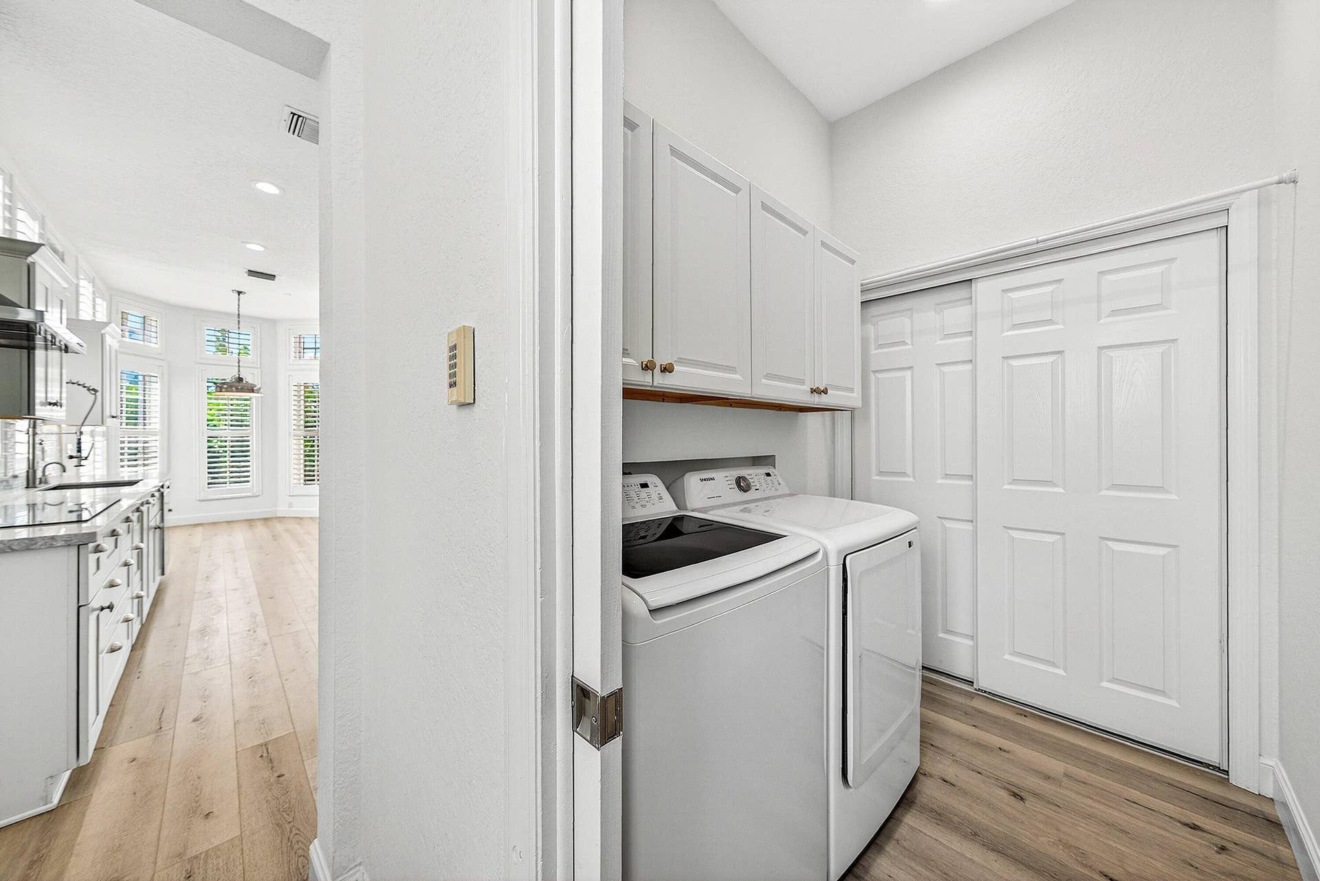 130 JUPITER KEY Road, Jupiter, FL 33477 Laundry room