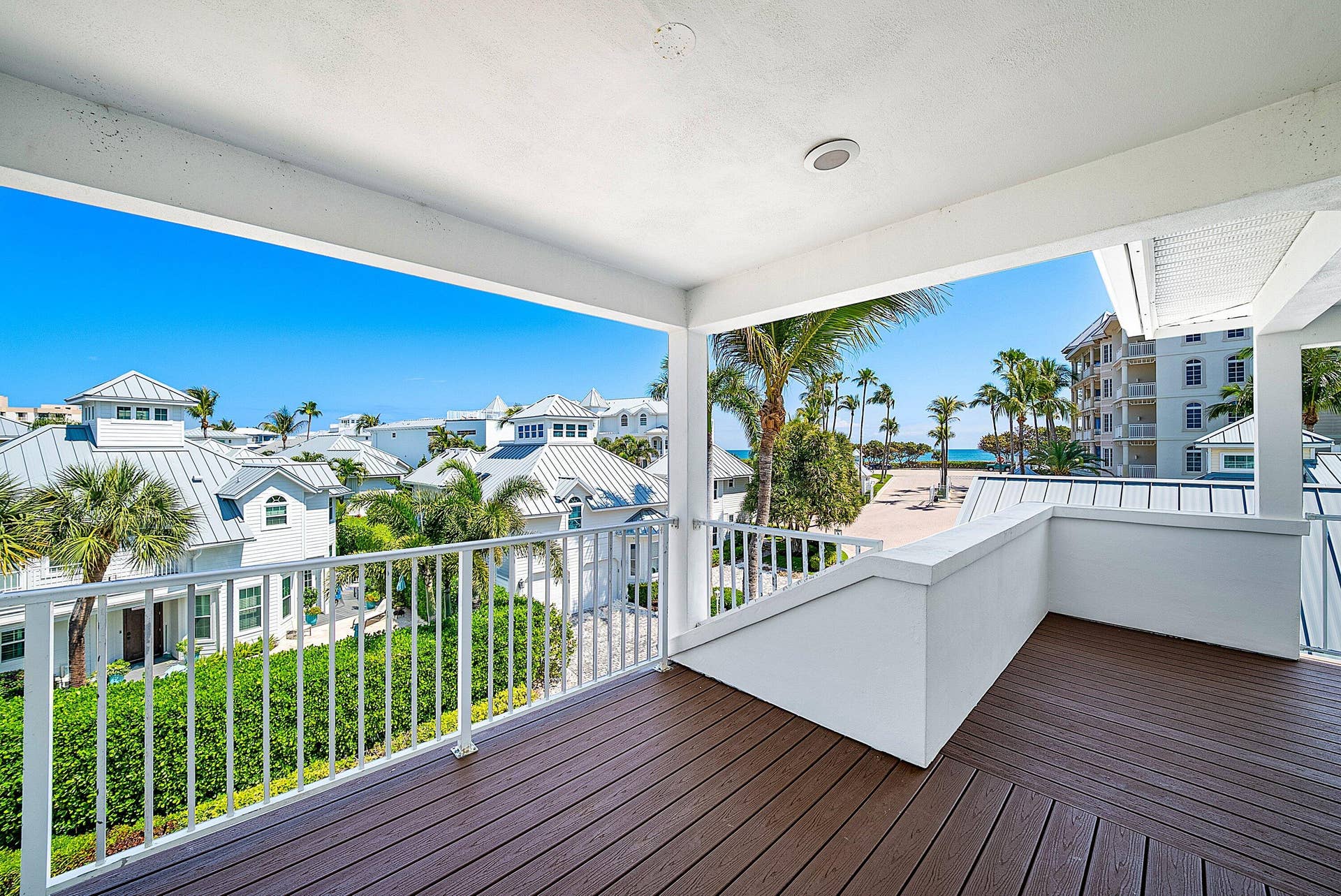130 JUPITER KEY Road, Jupiter, FL 33477 Primary deck