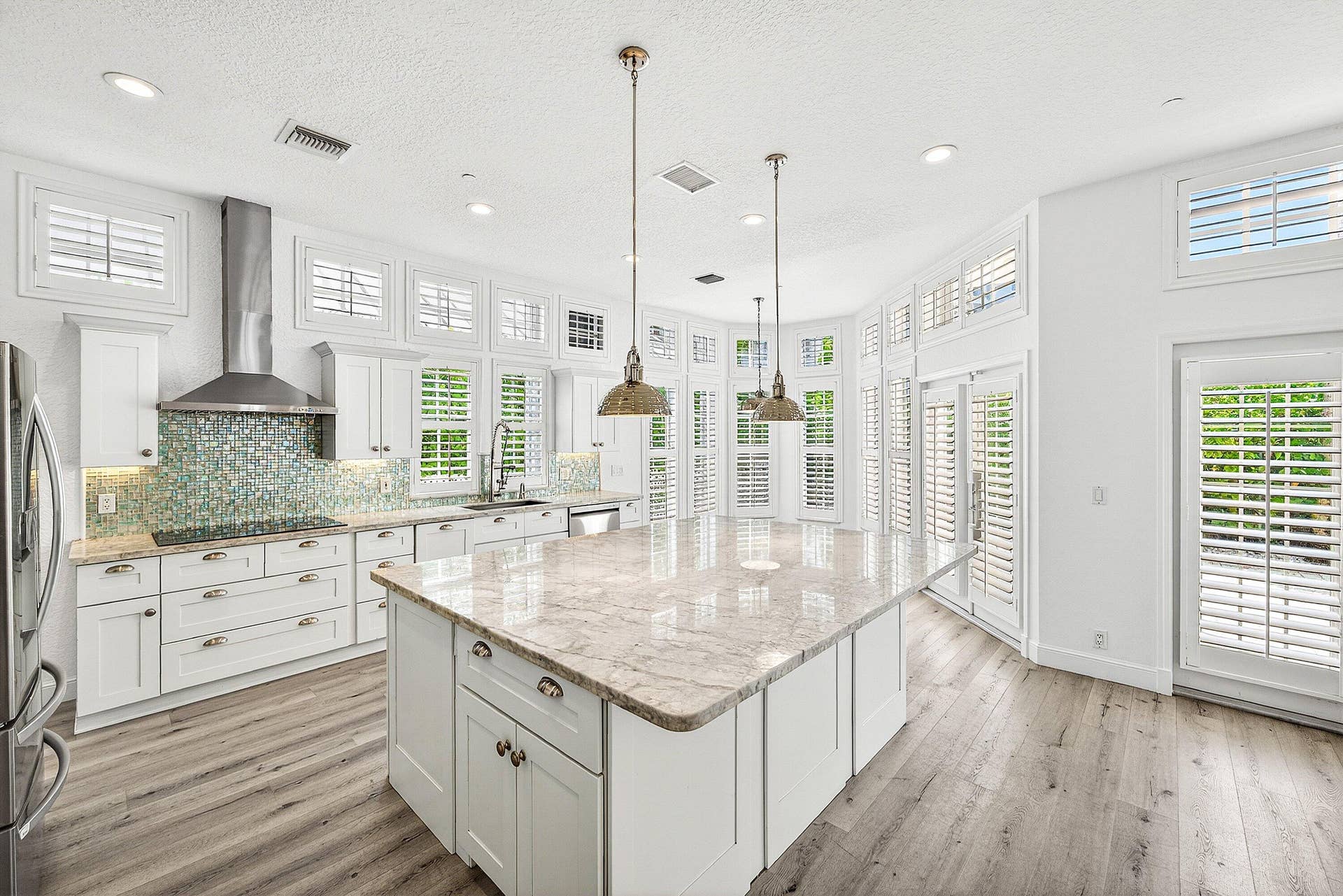 130 JUPITER KEY Road, Jupiter, FL 33477 kitchen