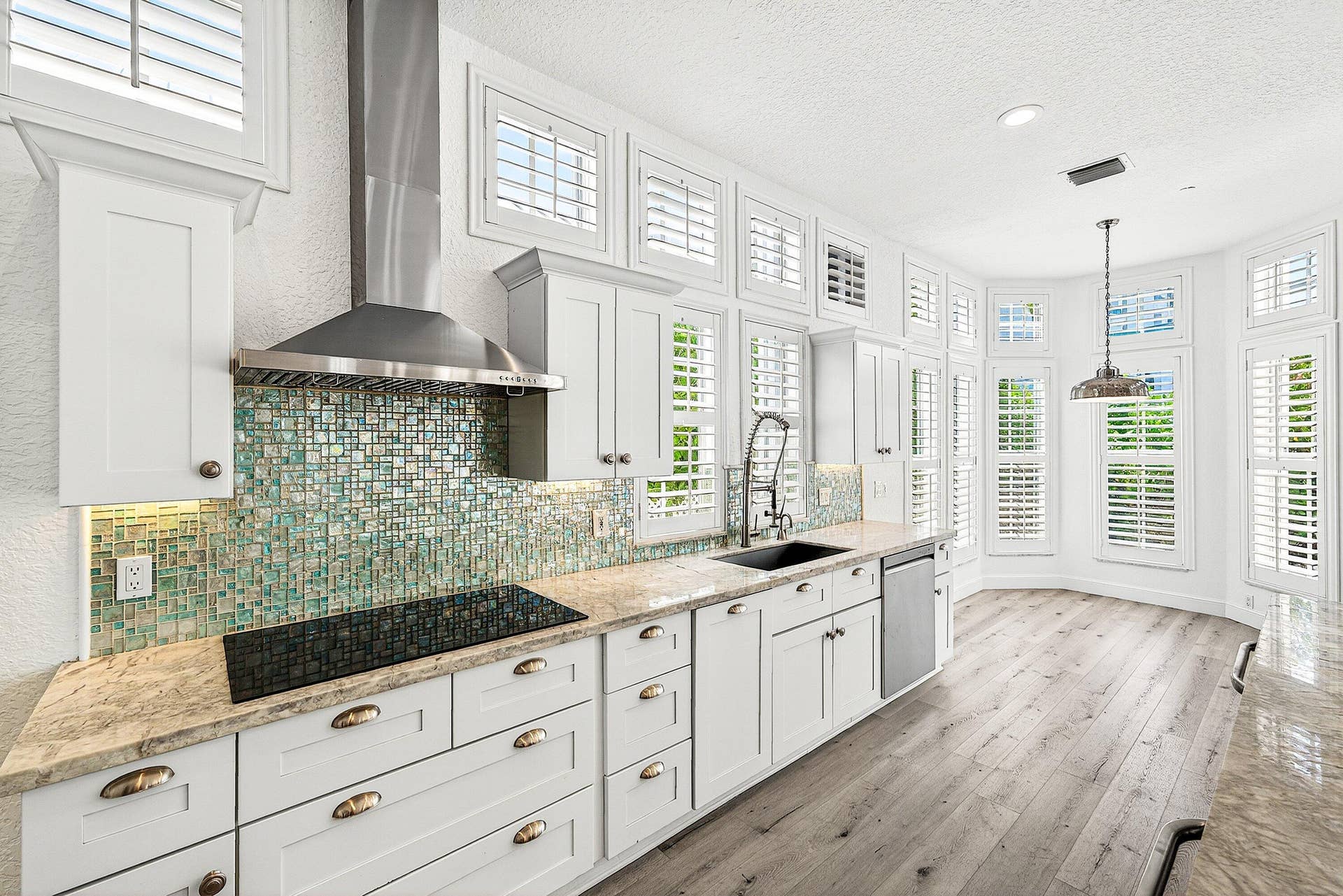130 JUPITER KEY Road, Jupiter, FL 33477 kitchen
