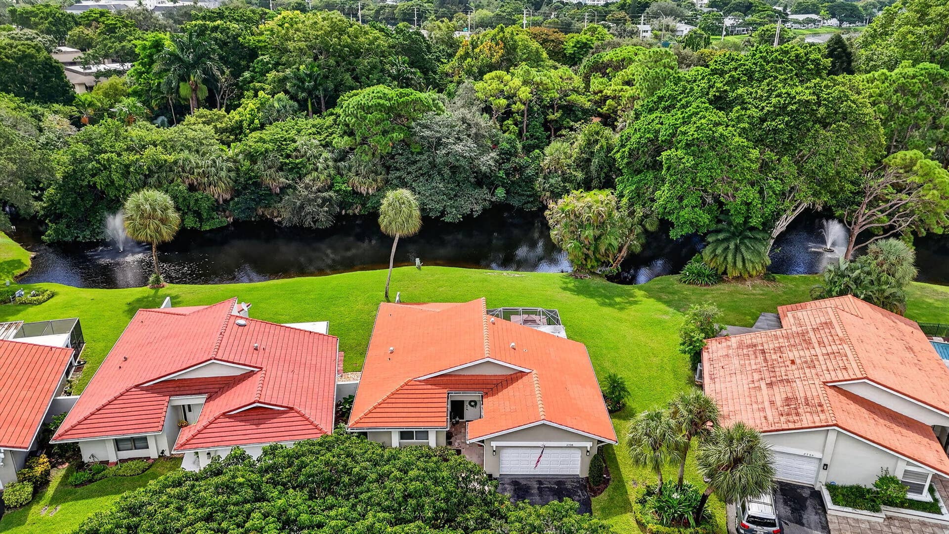 2738 DEER CREEK KELLY BROOKE Lane, Deerfield Beach, FL 33442 50-web-or-mls-DJI_20260916230257_0786_D_