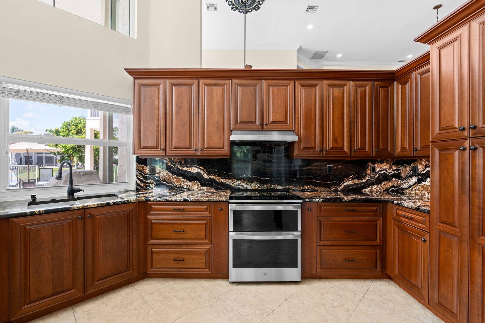 9924 NW 49TH Place, Coral Springs, FL 33076 21-web-or-mls-A7408359
