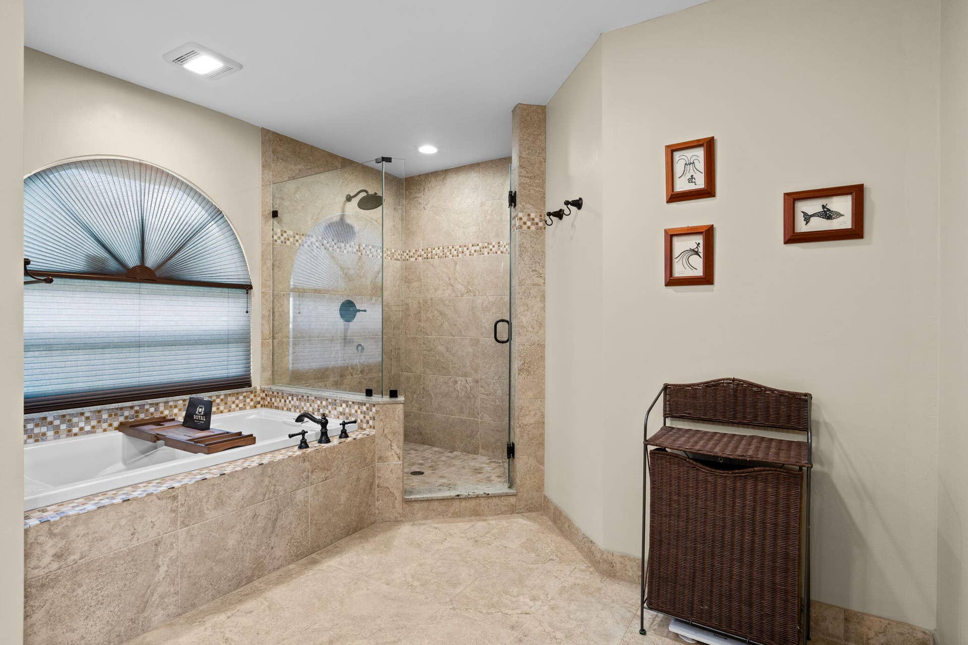 9924 NW 49TH Place, Coral Springs, FL 33076 32-web-or-mls-A7408409