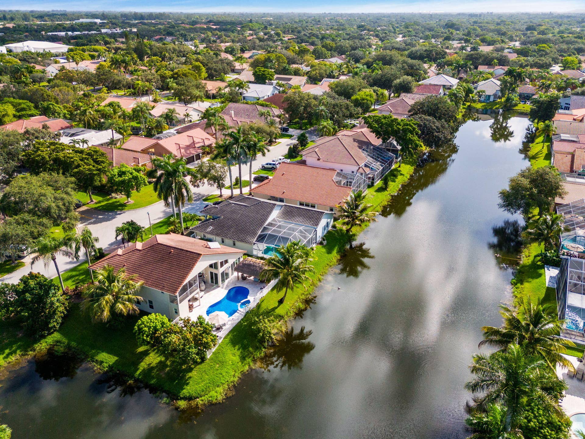 9924 NW 49TH Place, Coral Springs, FL 33076 67-web-or-mls-DJI_20260915101454_0608_D