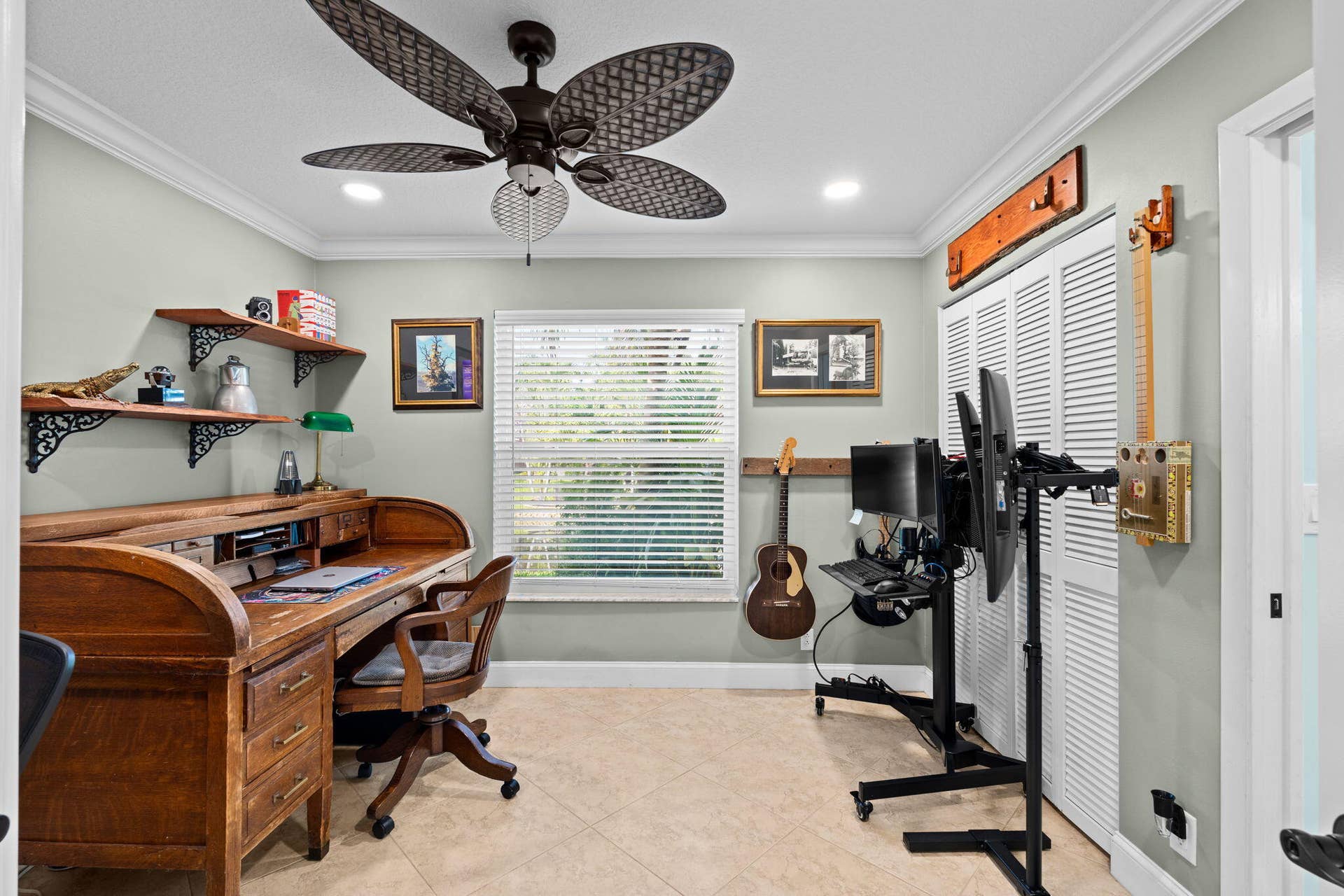 9924 NW 49TH Place, Coral Springs, FL 33076 36-web-or-mls-A7408250