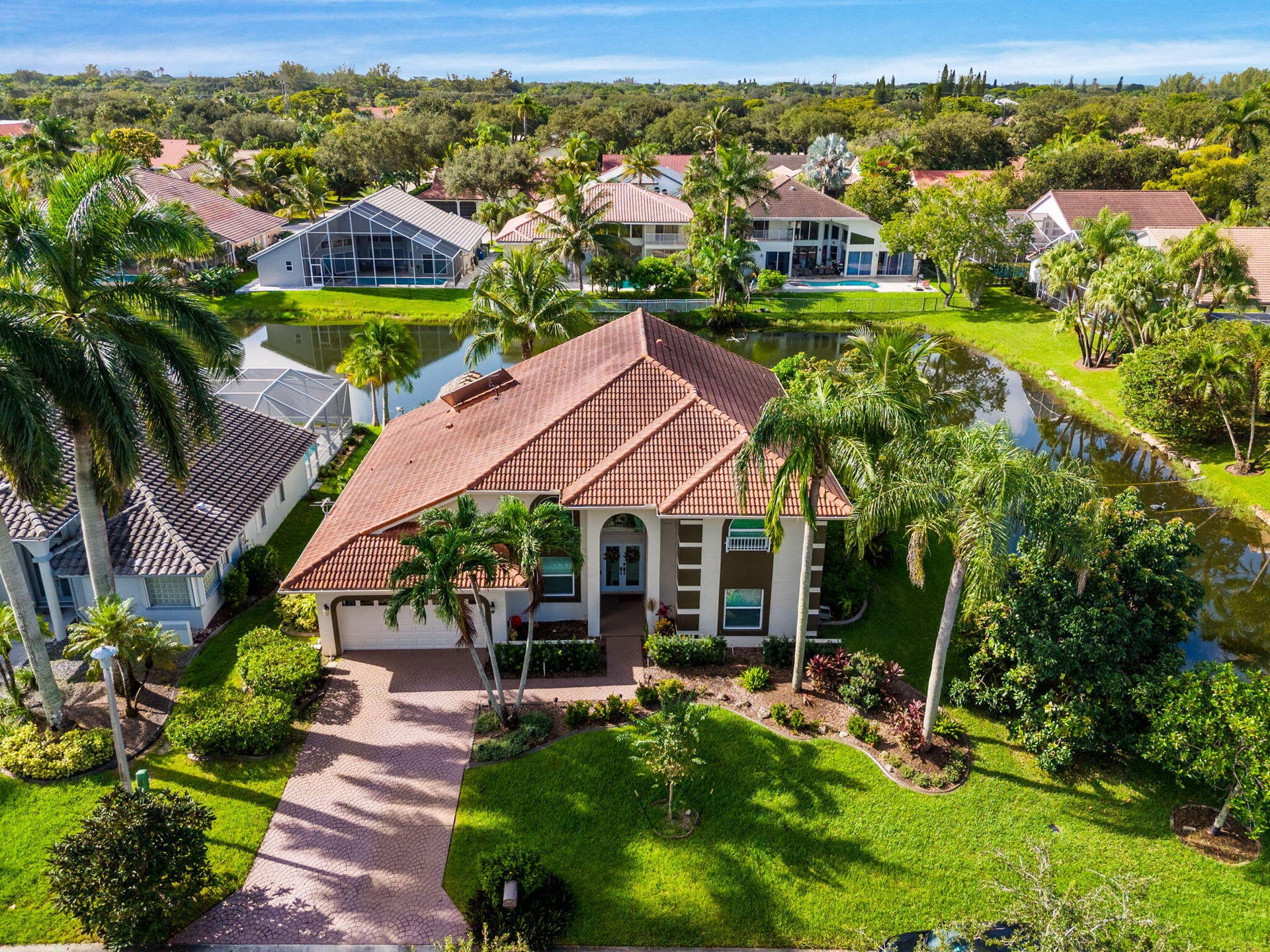 9924 NW 49TH Place, Coral Springs, FL 33076 59-web-or-mls-DJI_20260915101234_0602_D