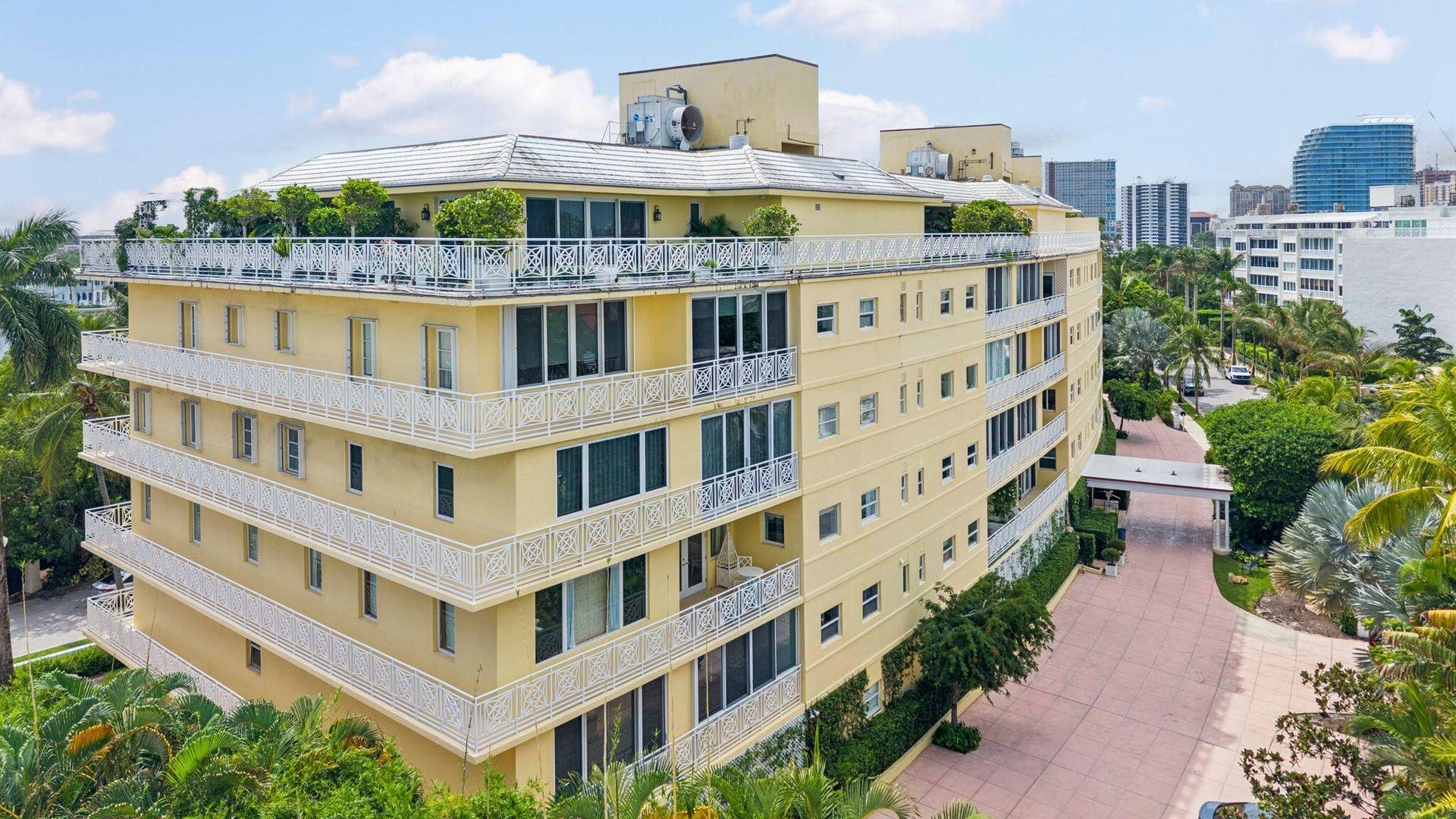 425 WORTH Avenue, #2F, Palm Beach, FL 33480 Peruvian Ave view