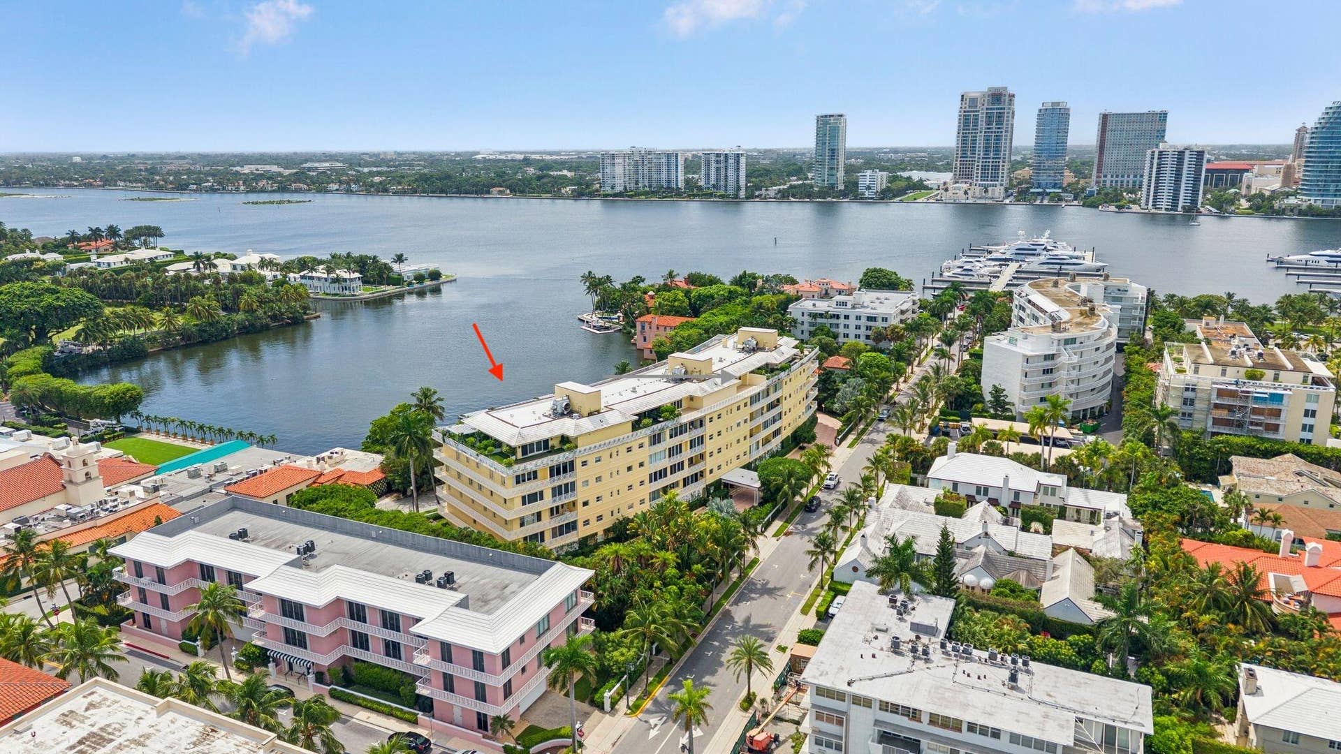 425 WORTH Avenue, #2F, Palm Beach, FL 33480 Top of Worth Ave on Everglades lagoon