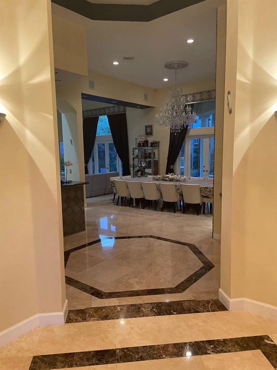 Property photo for 5532 ESTATE OAK Circle, Hollywood, FL
