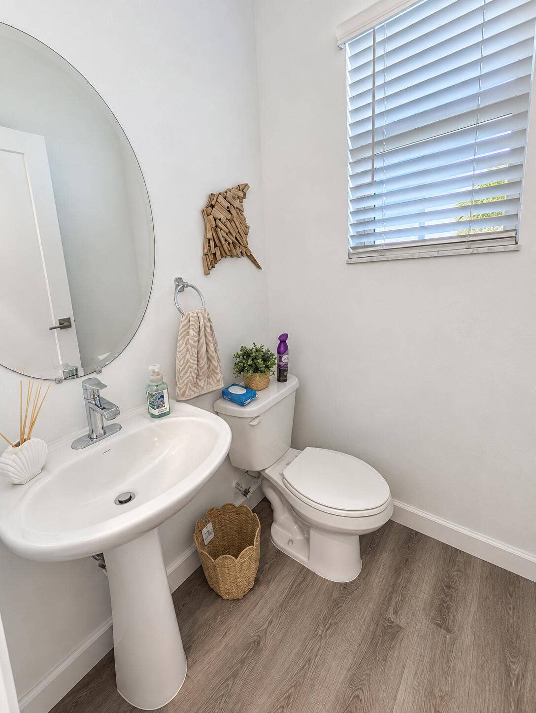 708 Del Vista Road, Pompano Beach, FL 33069 ChatGPT Image Sep 16, 2026, 01_00_32 PM