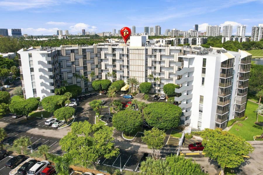 Property photo for 20400 W COUNTRY CLUB Drive, #609, Aventura, FL