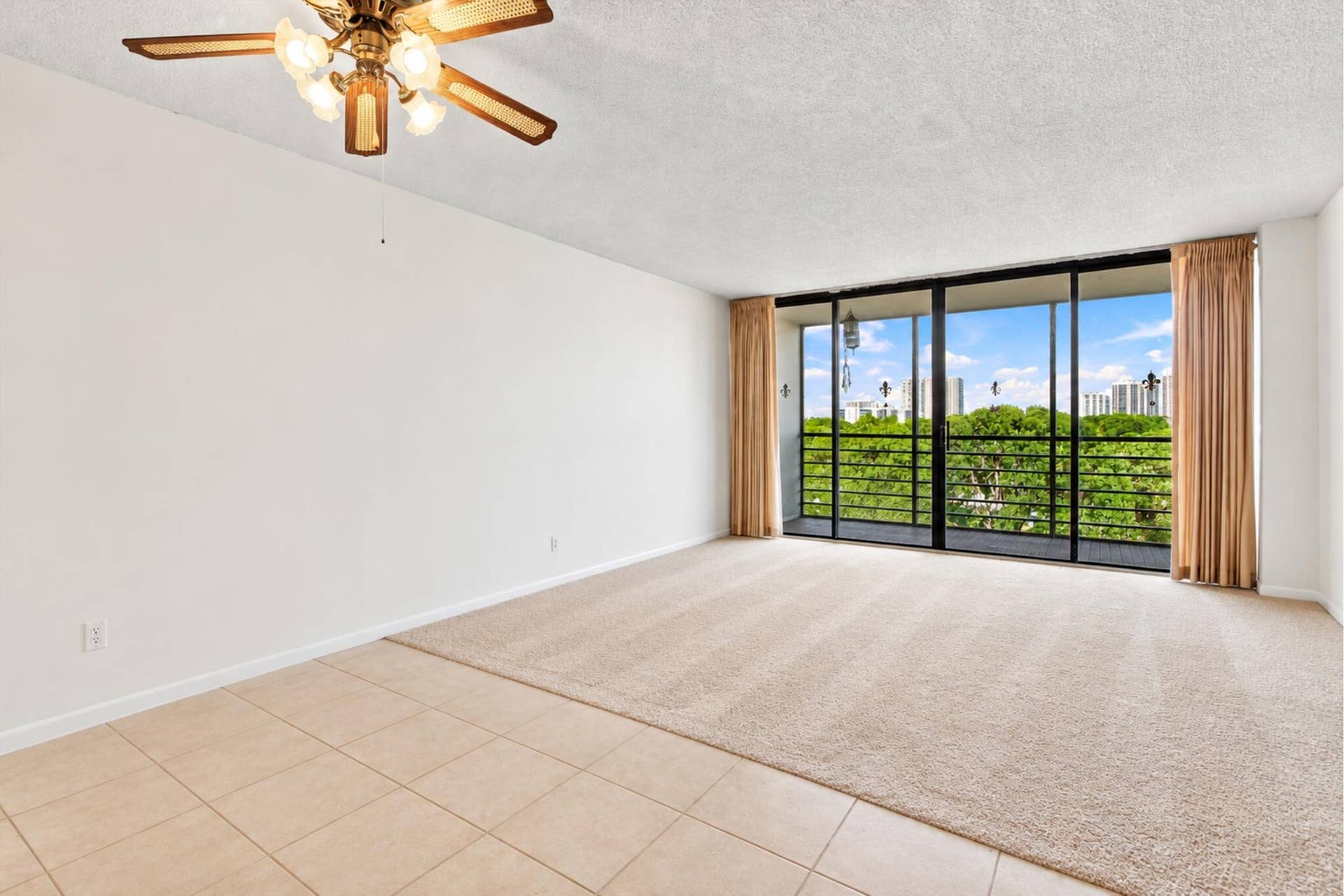 20400 W COUNTRY CLUB Drive, #609, Aventura, FL 33180 3