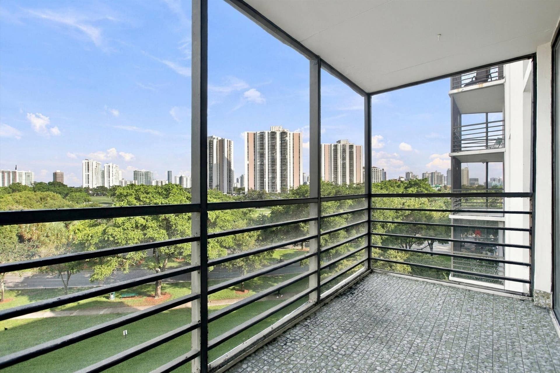 20400 W COUNTRY CLUB Drive, #609, Aventura, FL 33180 20