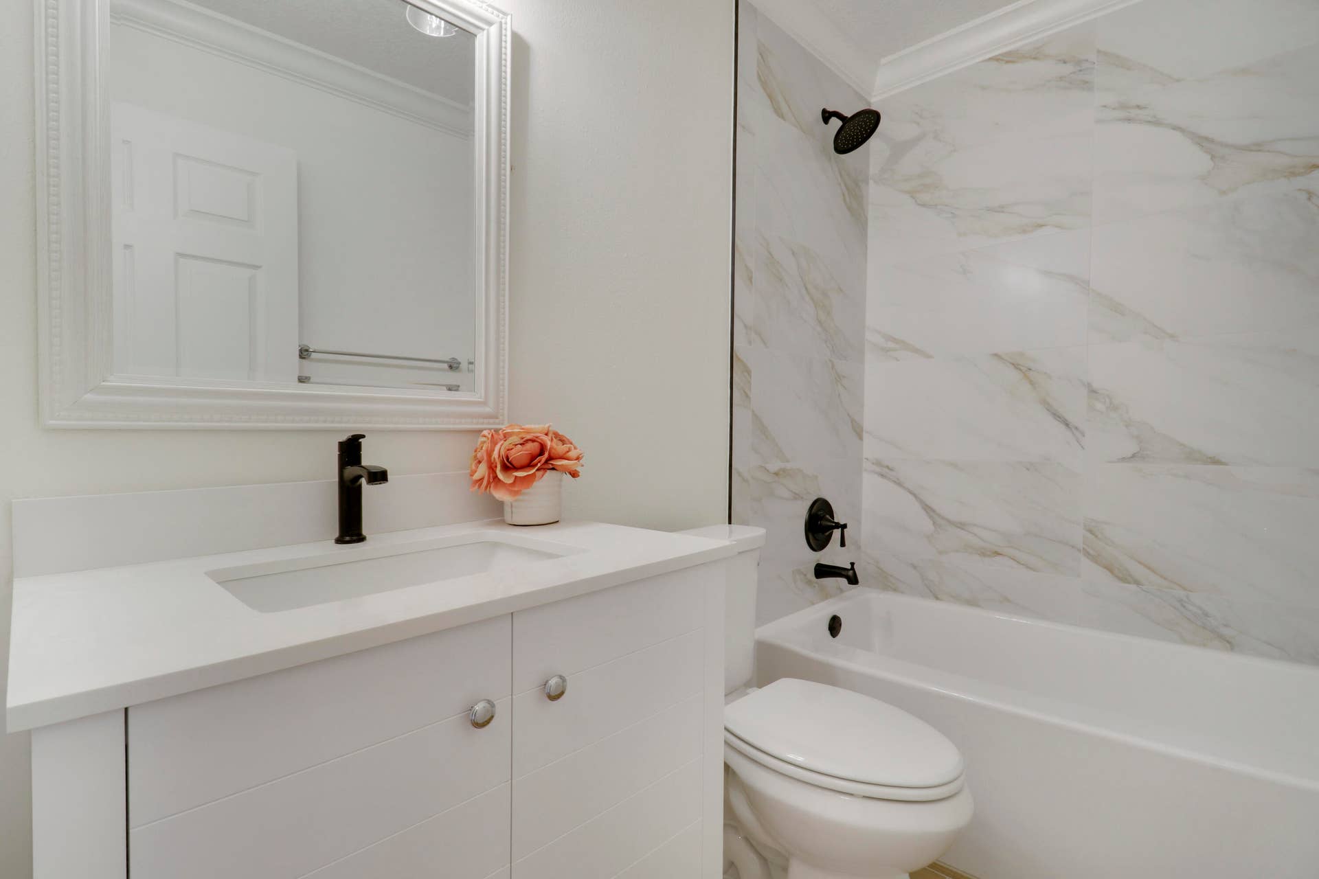 6208 Michael Street, Jupiter, FL 33458 2nd bathroom