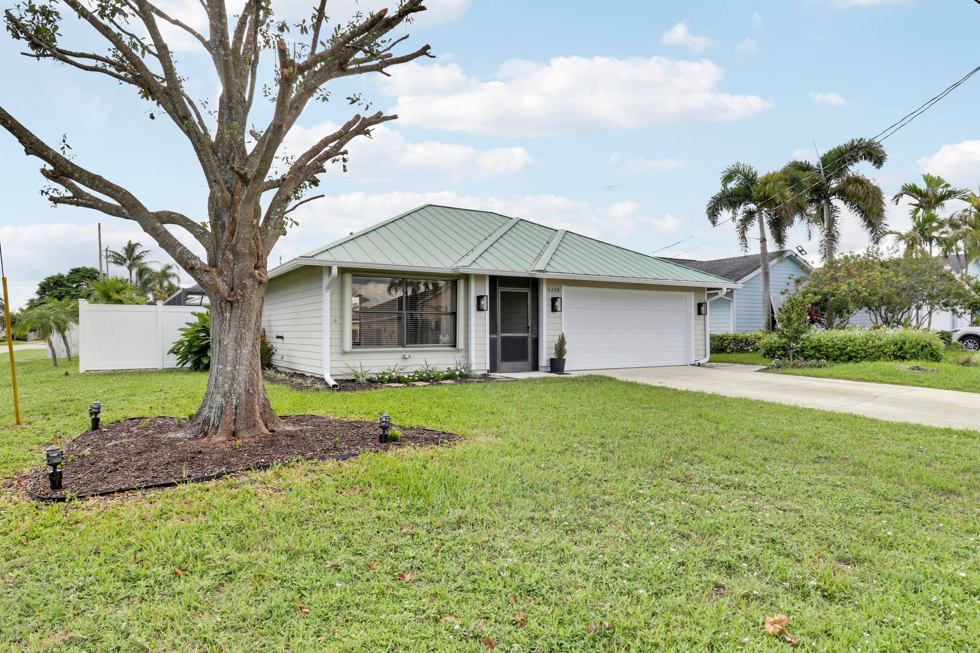 6208 Michael Street, Jupiter, FL 33458 Front of the House