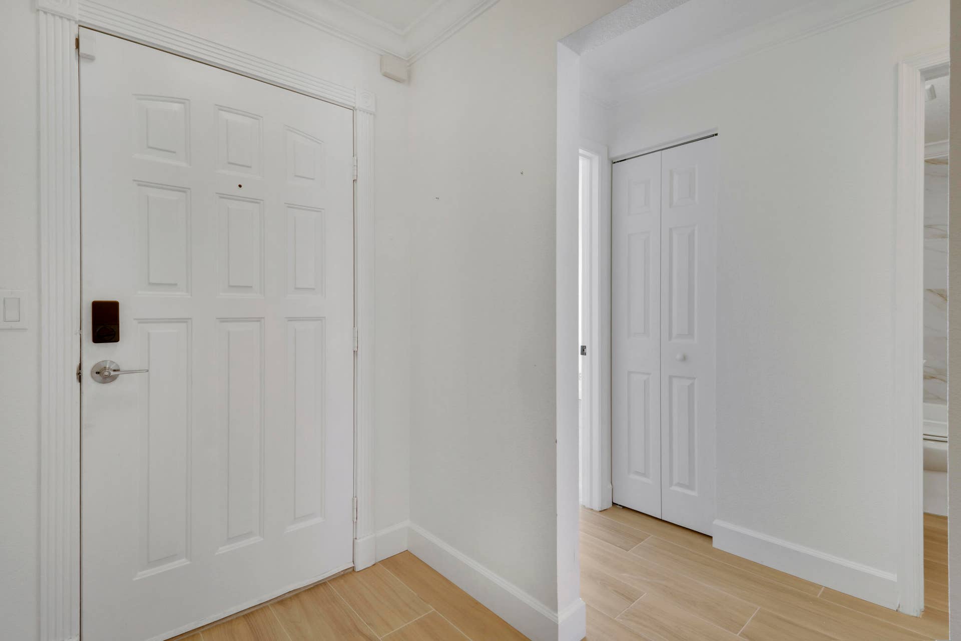 6208 Michael Street, Jupiter, FL 33458 foyer