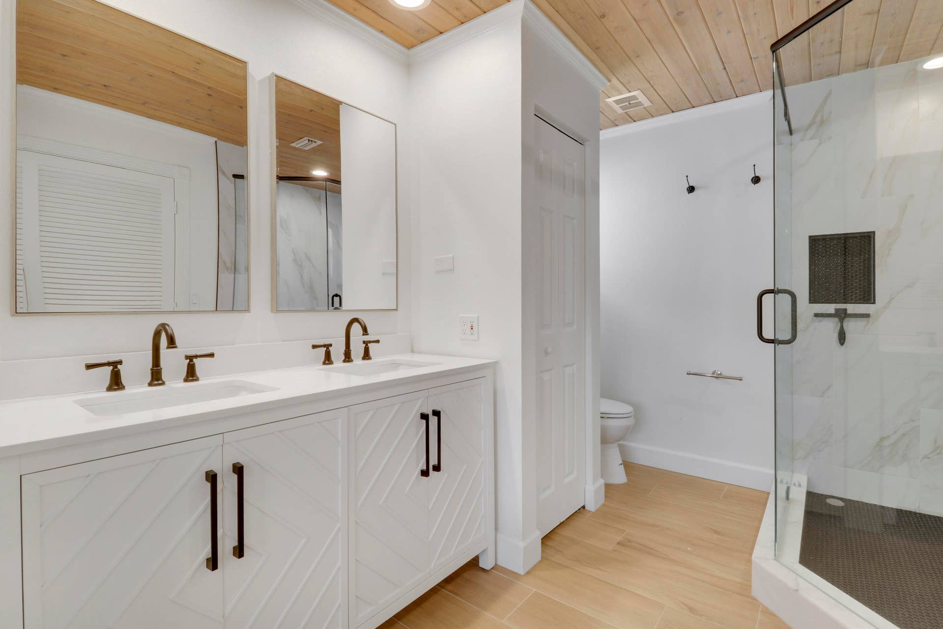 6208 Michael Street, Jupiter, FL 33458 Bathroom