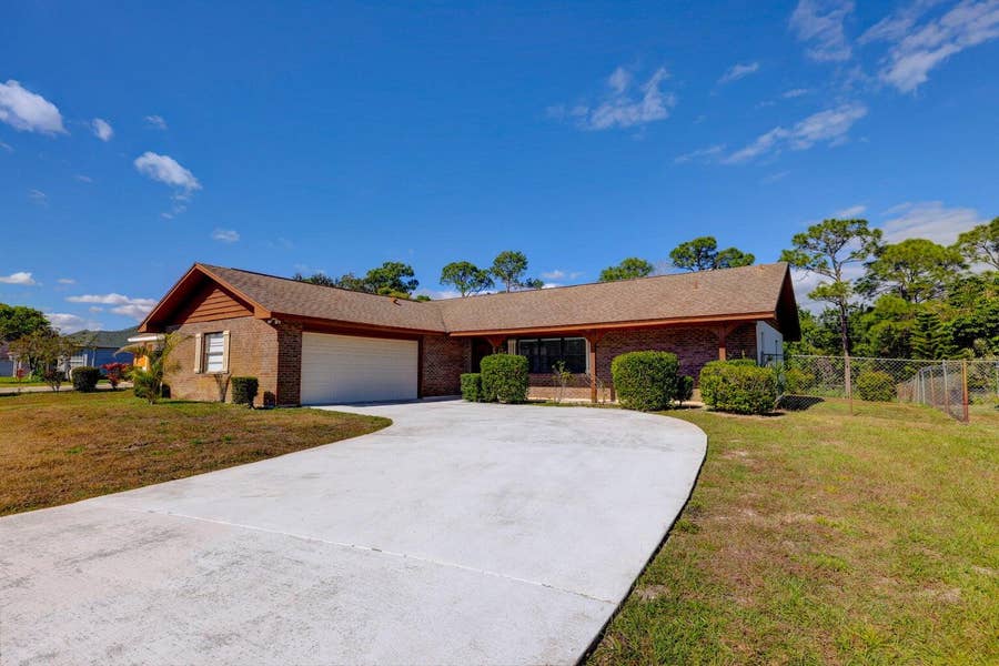 Property photo for 543 SE GREENWAY Terrace, Port St Lucie, FL