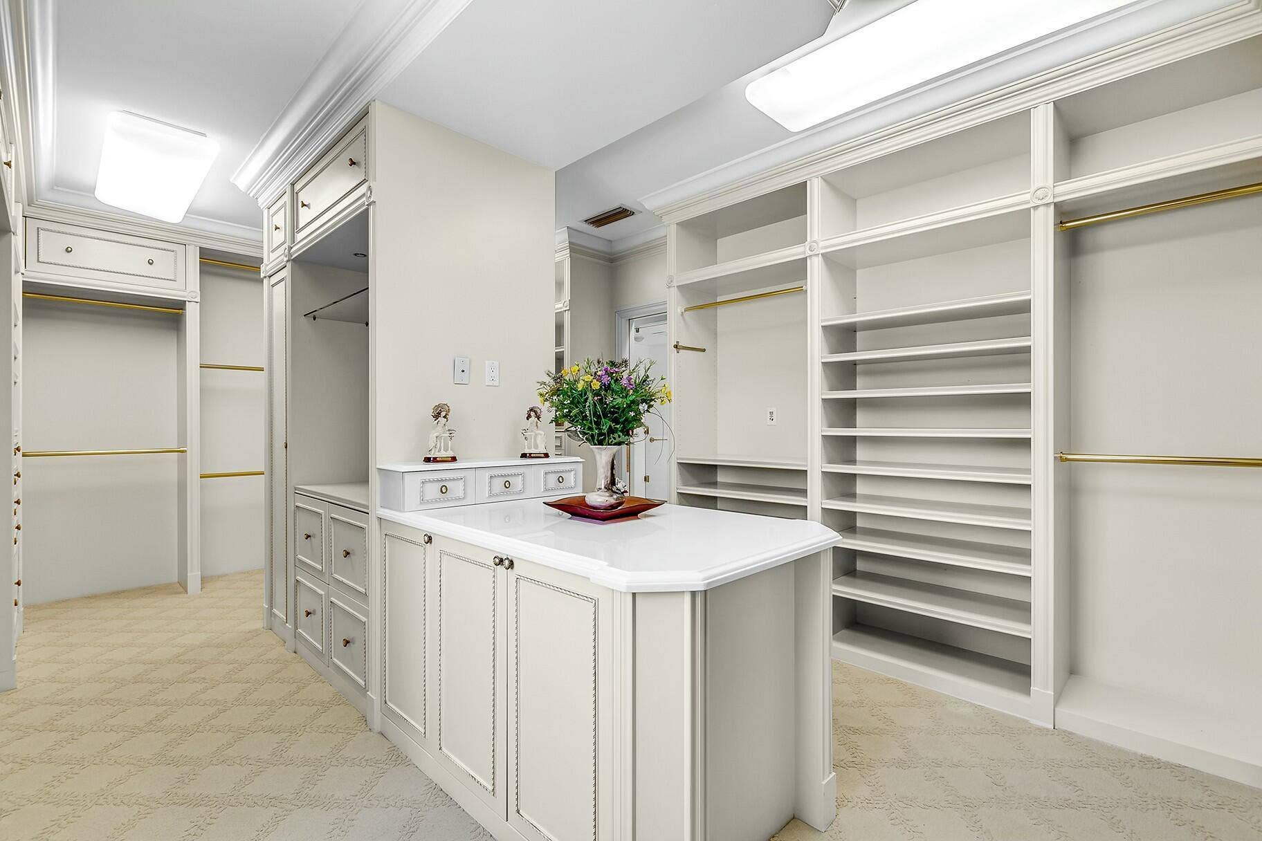 477 S Beach Road, Jupiter Island, FL 33455 tempImageCcjvQf