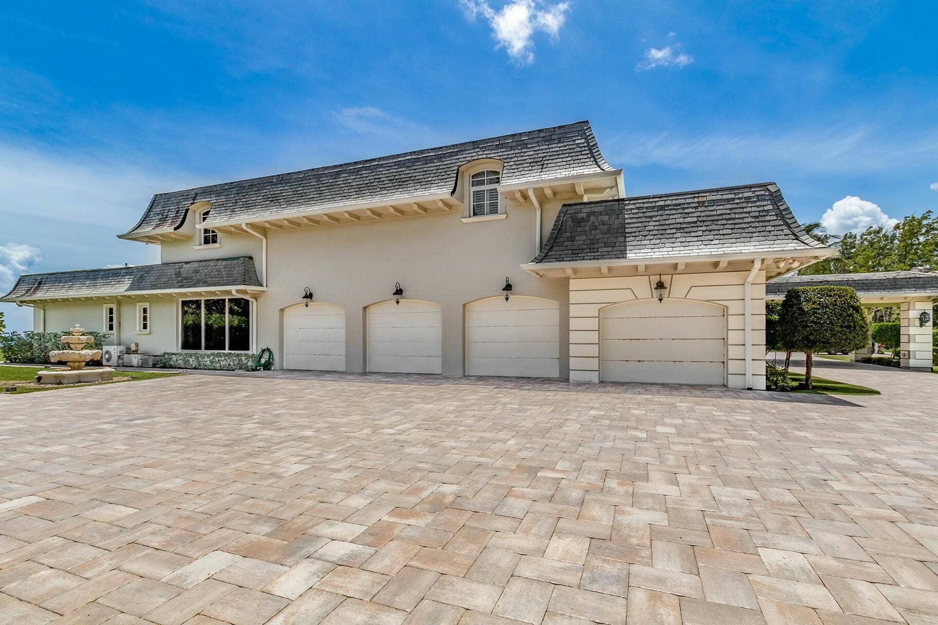 477 S Beach Road, Jupiter Island, FL 33455 tempImageilkSou