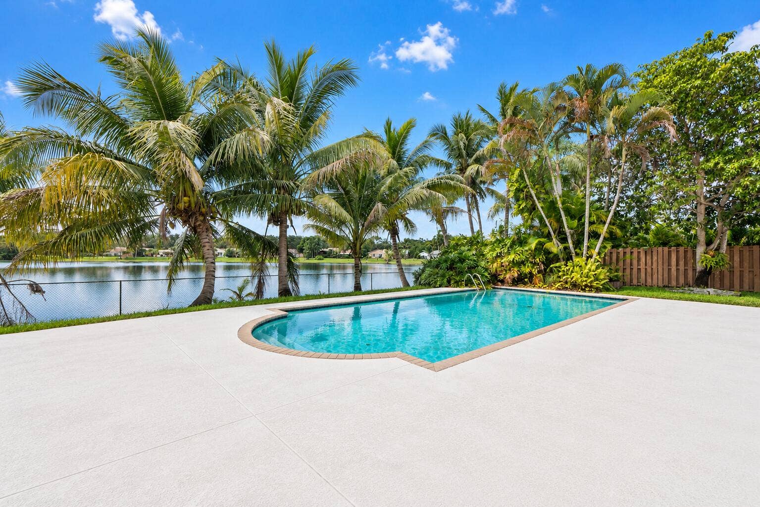 11905 SAILBOAT Drive, Cooper City, FL 33026 Pool
