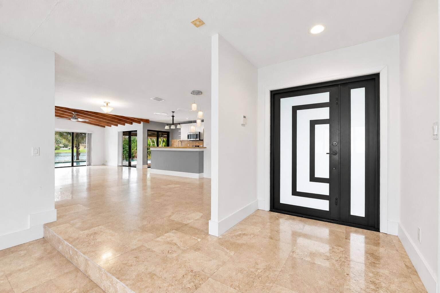 11905 SAILBOAT Drive, Cooper City, FL 33026 Foyer