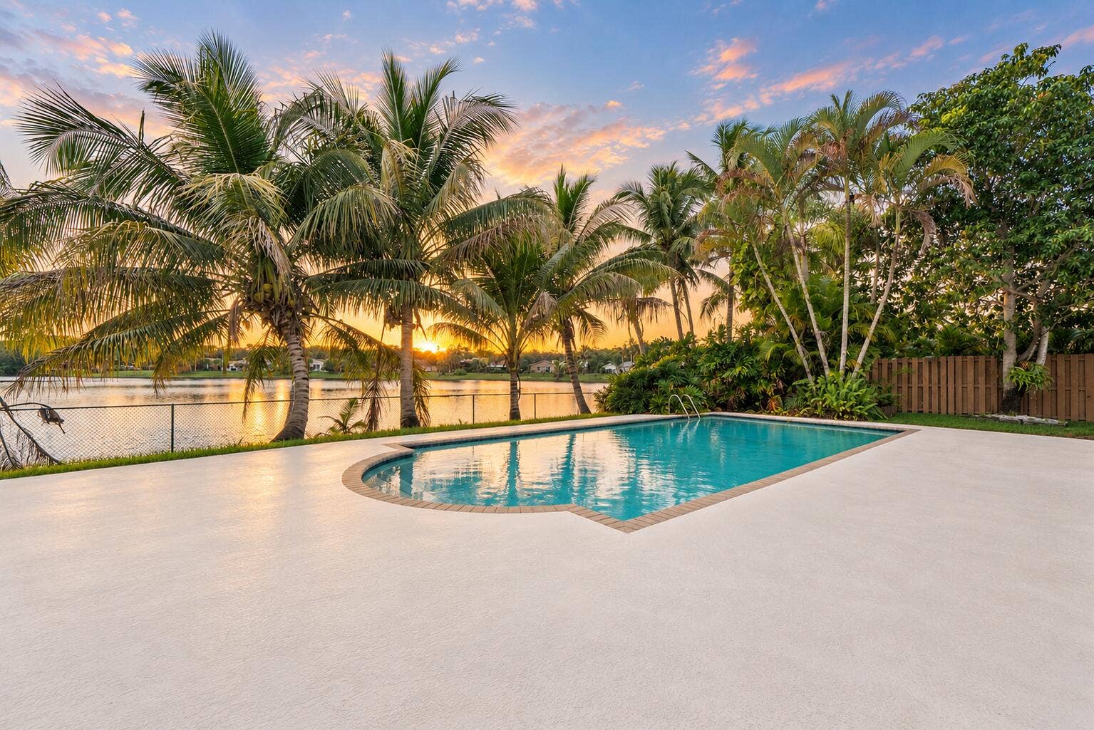 11905 SAILBOAT Drive, Cooper City, FL 33026 Pool
