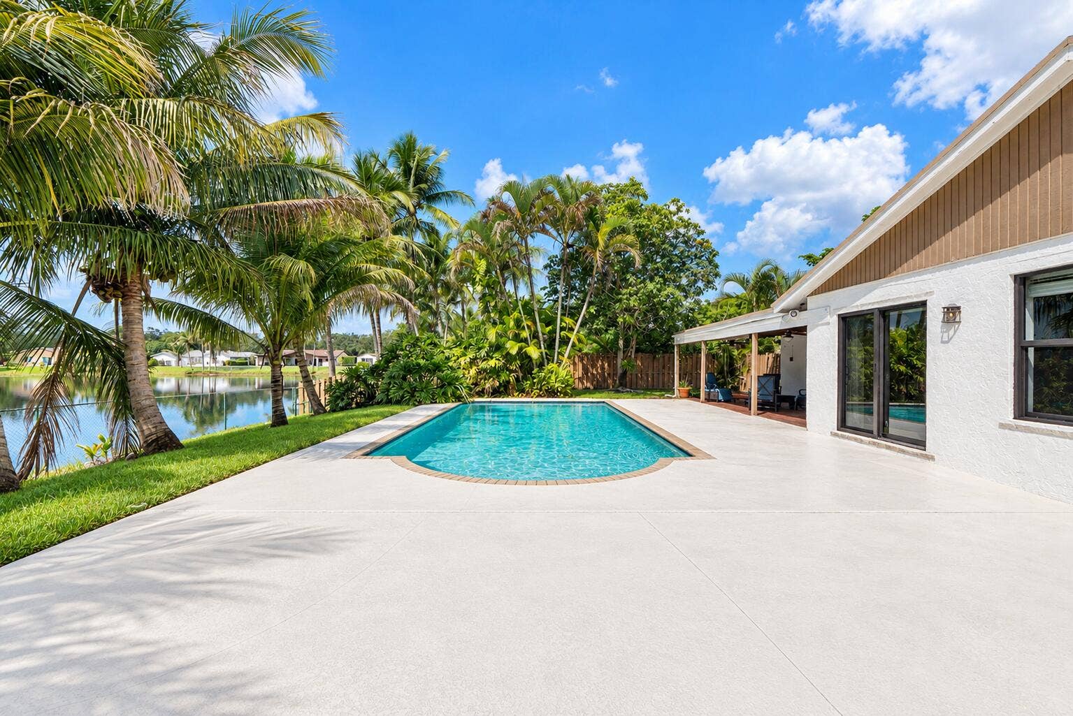 11905 SAILBOAT Drive, Cooper City, FL 33026 Pool