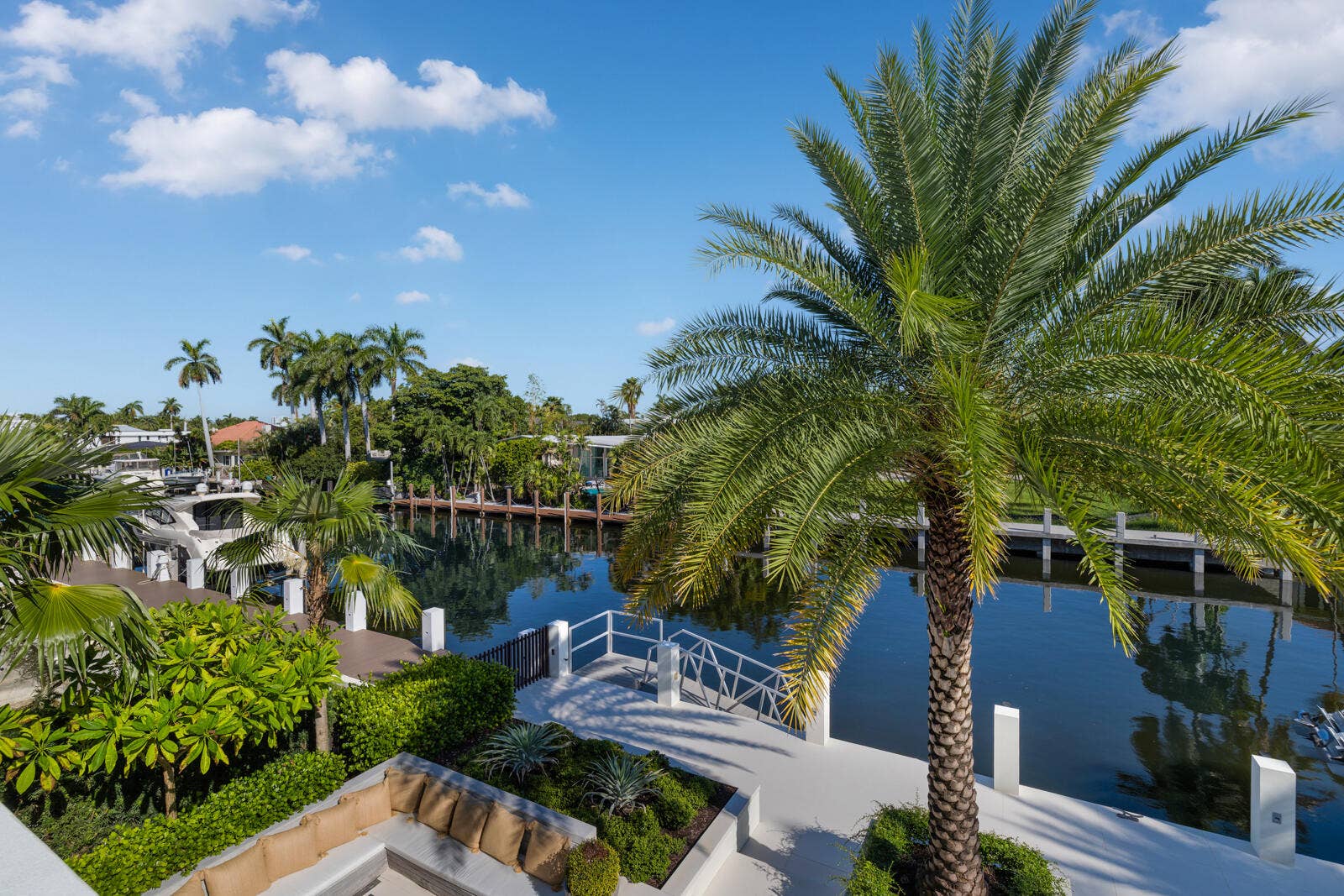 2423 Castilla Isle, Fort Lauderdale, FL 33301 7T6A6661-MLS