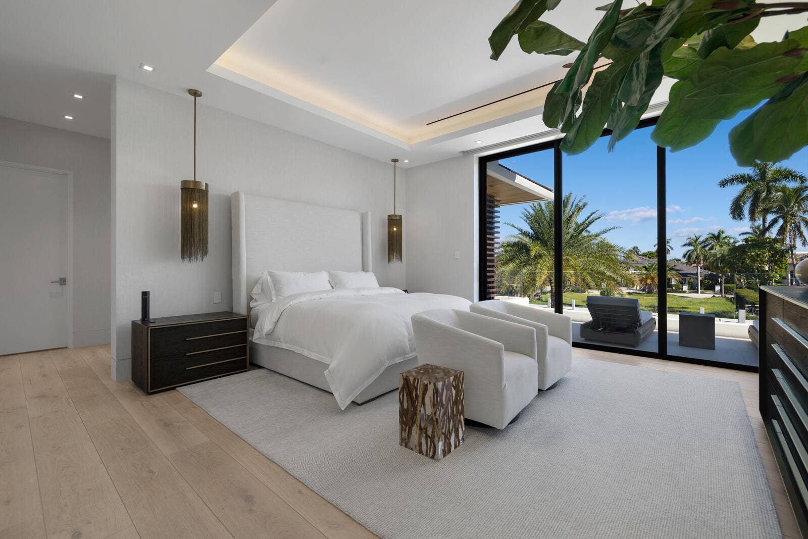 2423 Castilla Isle, Fort Lauderdale, FL 33301 Primary Suite