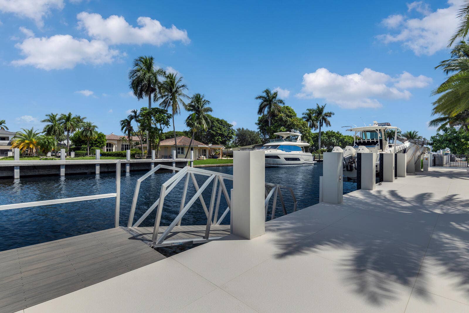 2423 Castilla Isle, Fort Lauderdale, FL 33301 7T6A7688-MLS