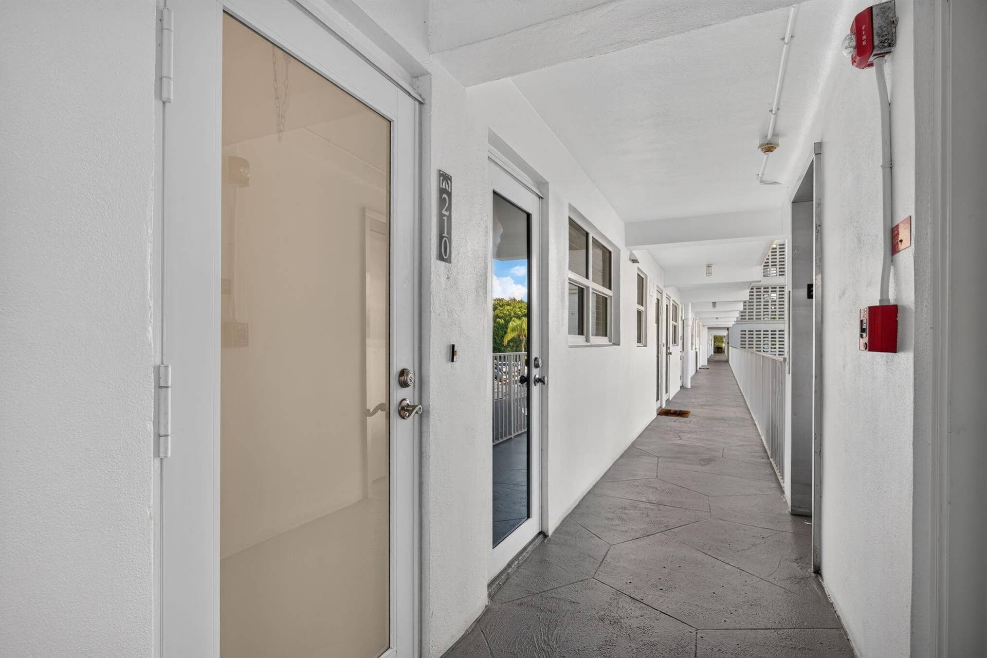 1536 SE 15TH Court, #210, Deerfield Beach, FL 33441 44-web-or-mls-DSC_9336