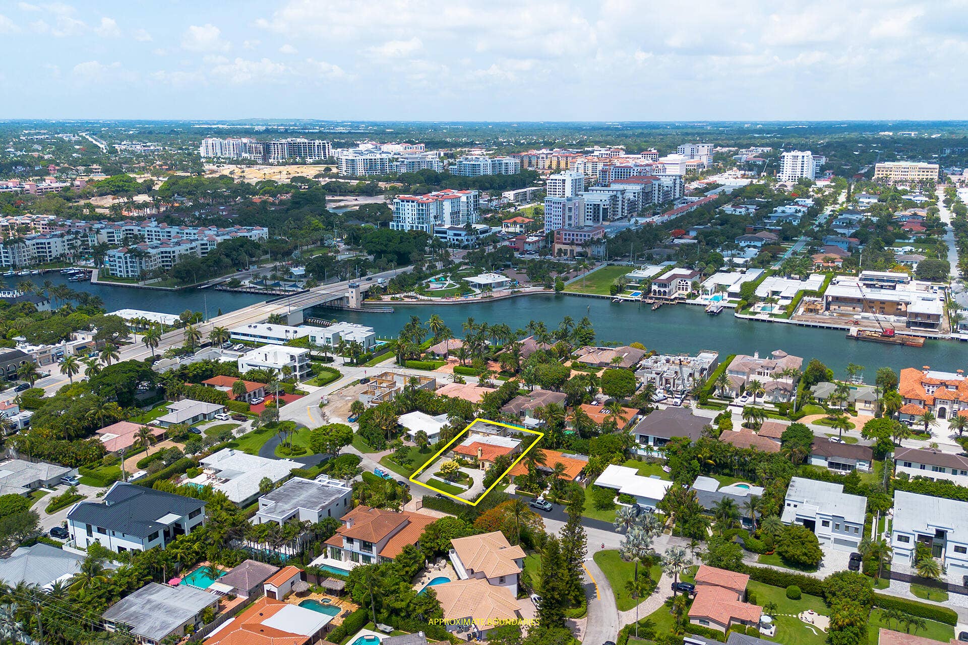 145 NE Spanish Court, Boca Raton, FL 33432 145-NE-SPANISH-COURT-33432-072-M