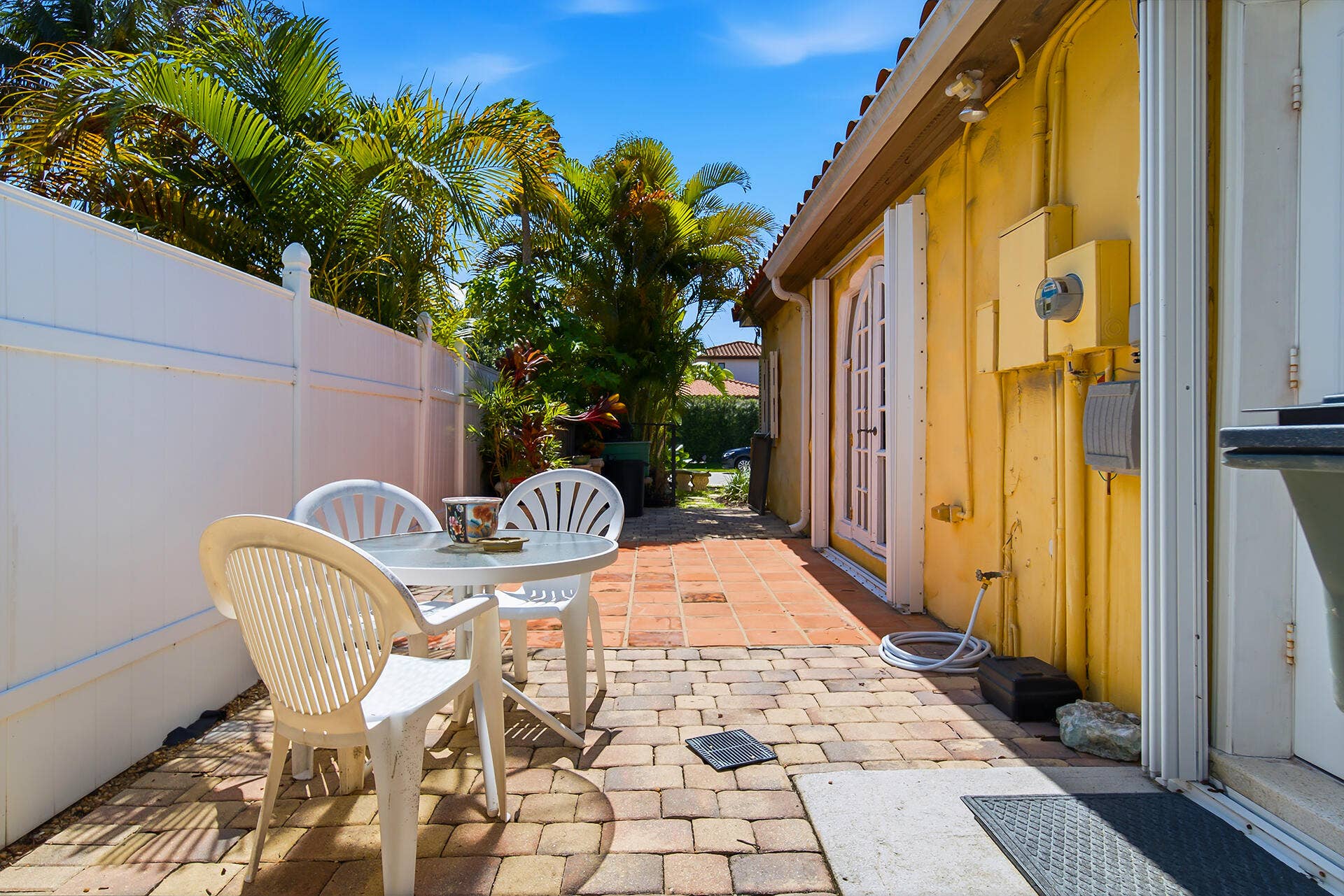 145 NE Spanish Court, Boca Raton, FL 33432 145-NE-SPANISH-COURT-33432-035